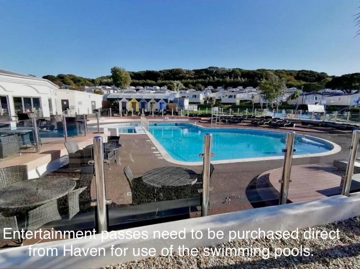 Hotel The Fleet Retreat Wyke Regis Zewnętrze zdjęcie
